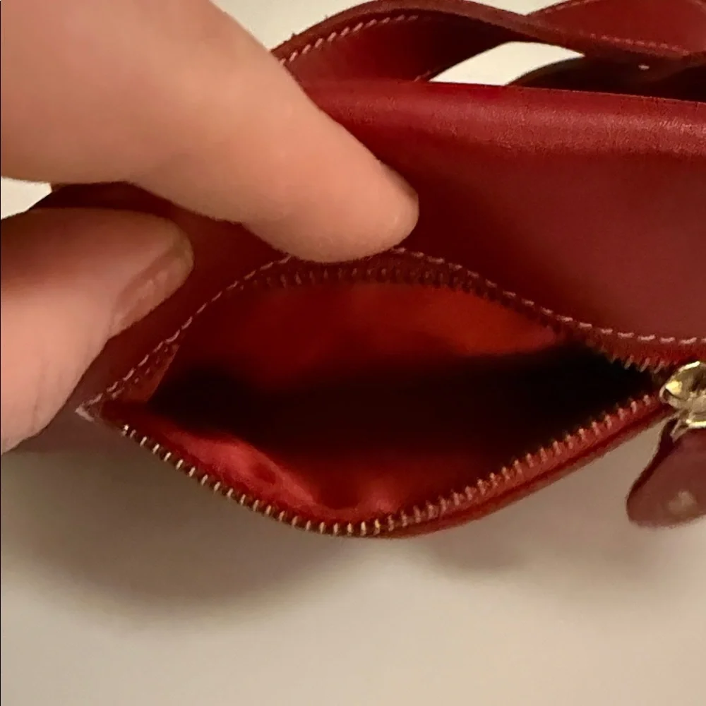 Roots Cherry Red Leather Crossbody Bag - Picture 7 of 10
